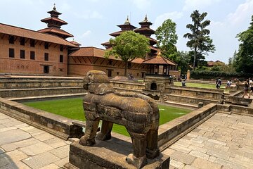 Half Day Budget Tour to Patan Durbar Square