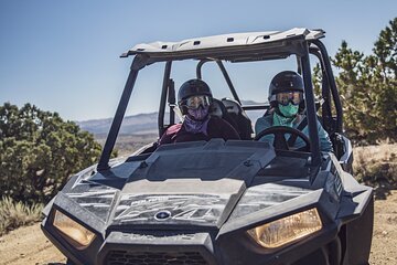 2-4 Hour Off-Road Razor Ridge Run Tour in the Desert