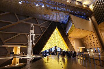 Private Tour to New Grand Egyptian Museum and Giza Pyramids