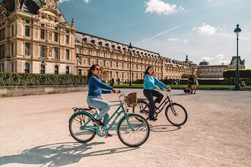 Explore Paris Highlights by Bike