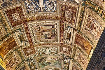 Vatican Museum and Sistine Chapel Evening Tour