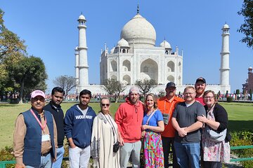 Taj Mahal Sunrise Private Trip by Car from Delhi - All Inclusive 