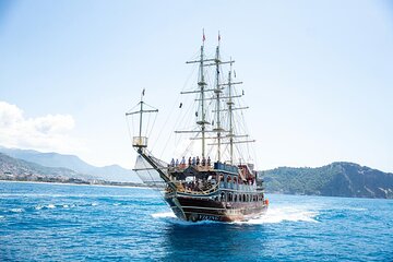 Alanya Pirate Boat Trip All Inclusive Tour with Hotel Pickup