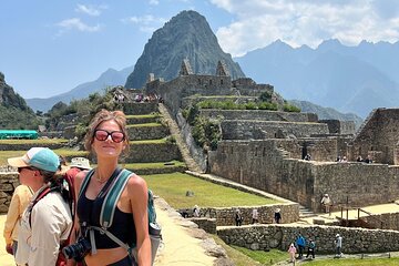 Cusco Sacred Valley Machupicchu & Rainbow Mountain - 4 Day Tour