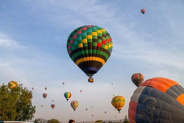 Hot Air Balloon at Dawn with Breakfast in Cave