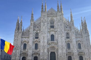 Skip-the-Line Milan Cathedral & Rooftop Tour in Romanian