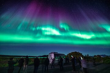 Luxury Northern Lights Hunt Private Tour with Photos and Treats