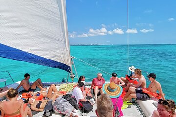 Private Catamaran to Isla Mujeres 
