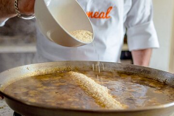 Paella and Tapas Cooking Class in Barcelona (Incl. Market Tour)