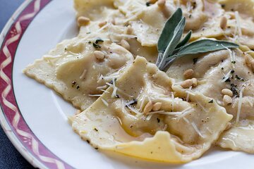 Rustic Italian Pasta and Crostini Class in Florence