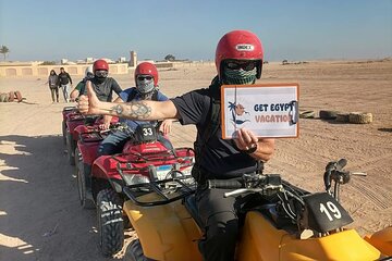 2-Hour Full-Day Private Tour in Giza Pyramids in Desert