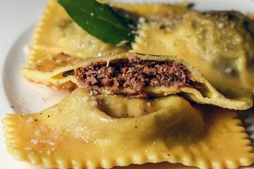 Traditional Tuscan Cooking Class in Lucca