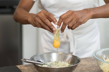 Ravioli and Cacio e Pepe Class in Rome 