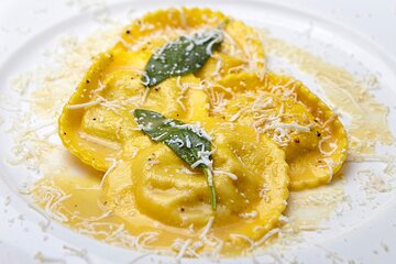 Market to Table Cooking Class in Venice