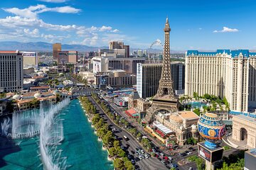 Vegas Vibes & Icons: Private 4-Hour City Highlights Tour