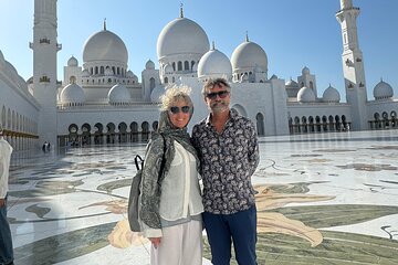 Abu Dhabi Guided City Tour from Dubai with Grand Mosque -Transfer
