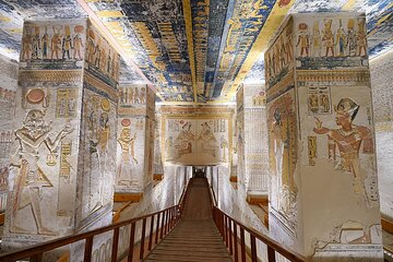 Discover Cairo's Wonders with Private Tour