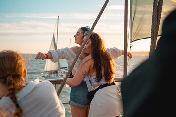 Lisbon Sunset Boat Party