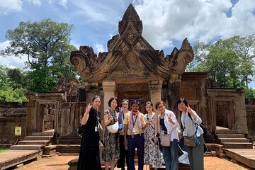 Banteay Srei Temple and Kompong Phluk Village Private Tour