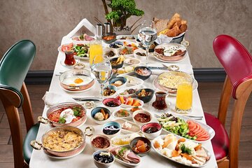Breakfast Tour on the Bosphorus by Boat