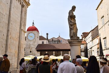 Trogir Tour with Sightseeing Bus from Split