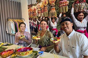 Bali Cultural Interactive Workshop with Indoor Photoshoot