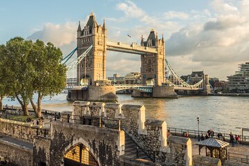 From Heathrow Airport to 5 Hour Private Tour in London