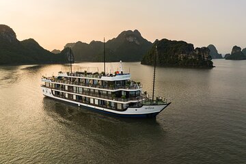 2 Day Explore Halong and Lan Ha Bay from Hanoi