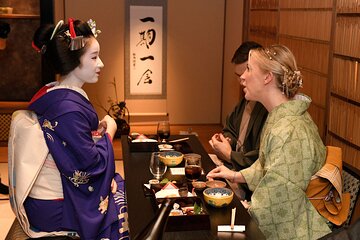 Authentic Kaiseki Dinner with Maiko at Kyoto Tea House