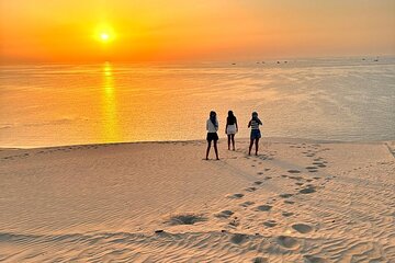 Camel Ride and Breakfast at Doha's Sunrise Desert Safari