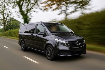 Transfers between Paris, CDG, Orly, Disneyland & Versaille by van