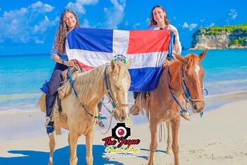 Punta Cana Horseback Riding Adventure with Exclusive Visits 