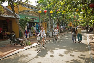 17 Days of Vietnam and Thailand Highlights