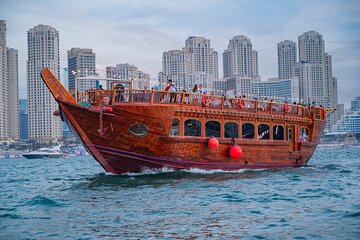Dubai Creek Sightseeing Cruise with Unlimited Freshly Baked Pizza