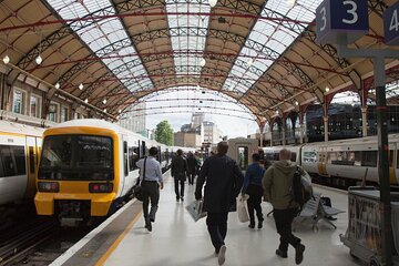 Victoria Station Taxi Chauffeur To/From Central London Private 