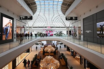 Private Luxury Shopping Tour to Maximall from Naples or Sorrento