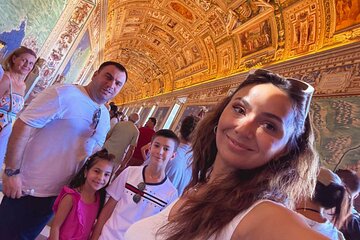 Vatican Wonders Tour with Sistine Chapel & Express Basilica Entry