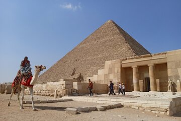Cairo VIP in mini-group Pyramids and Museum of Hurghada
