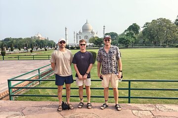Taj Mahal Private Tour By Gatimaan Train From Delhi
