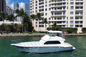 55ft 1 Hour FREE | Miami Yacht Rental | 3 to 6 Hours | 13 People