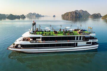 Halong Bay Full Day Tour with Buffet Lunch and Sunset Party