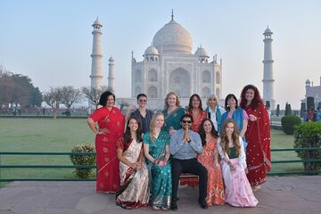 Taj Mahal & Beyond – Day Trip to Agra from Delhi