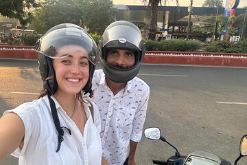 Private Motorbike Ride with Local Artist in jaipur Saturdays Only