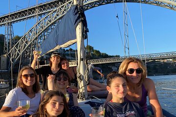 Porto: Porto City views Tour with Sunset Option,(shared)