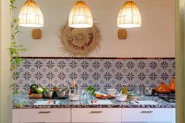 Moroccan Cooking Class with Market Visit and Meal