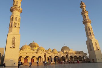 Tour of the city of Hurghada and the main attractions