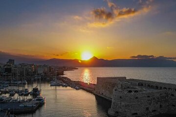 Crete: Sunset, Prosecco, Oil, Raki - Flavorful Culinary Journey