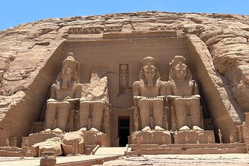 Comfortable Transfe(ASWAN TO ABU SIMBEL)with optional guided tour