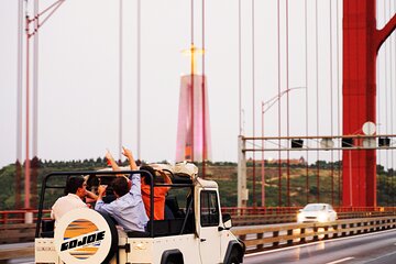 LISBON SUNSET TO NIGHT in Vintage Jeep with FOOD & DRINKS