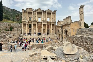 Ephesus Private Tour from Kusadasi with Wine Tasting and Lunch